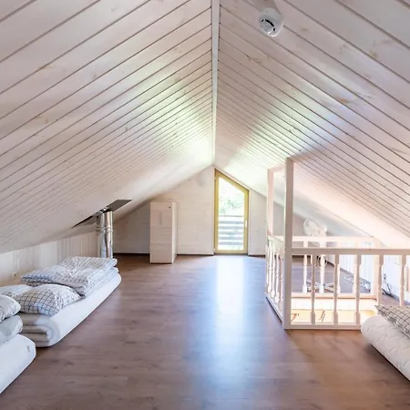 Semesterbostad Puhkemajad